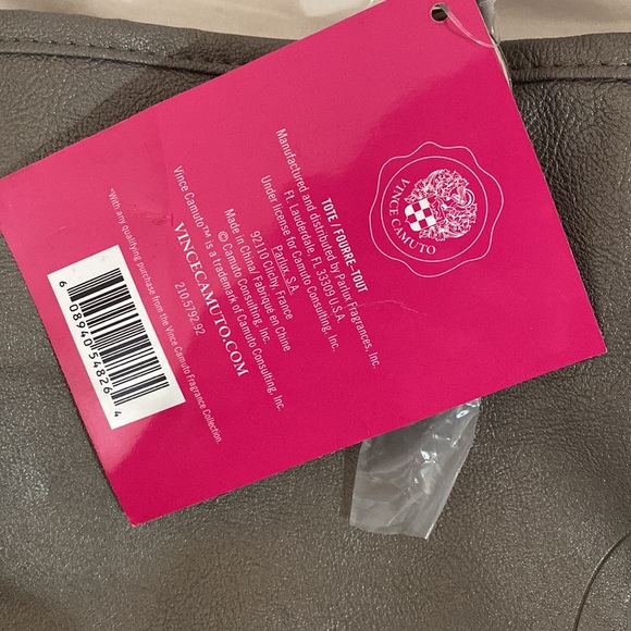 Large Vince Camuto tote - Picture 3 of 7